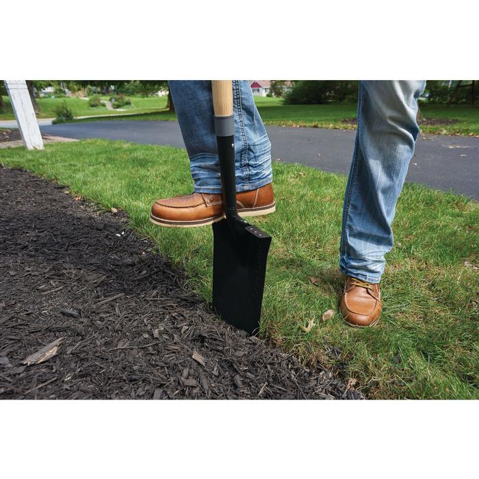 Wood Handle Border Spade